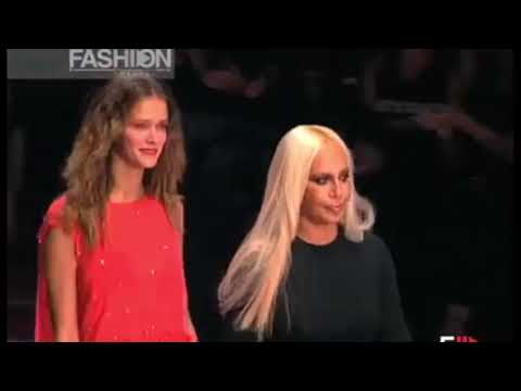 Versus Versace Spring Summer 2002 Fashion Show Ready to Wear Original Soundtrack
