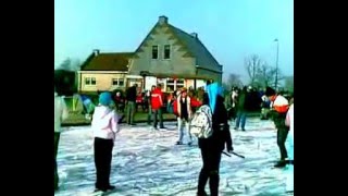 preview picture of video 'Schaatsen op de Vlaardingervaart in Schipluiden 2 - 2009-01-10'