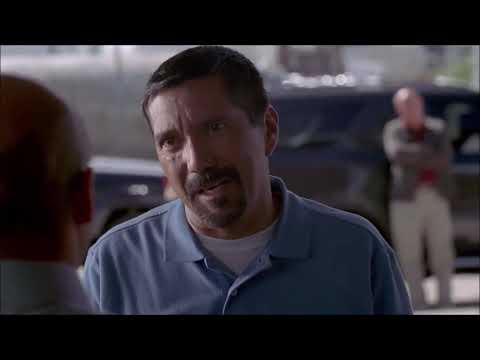 [Breaking Bad] Gomez shows up at the laundromat