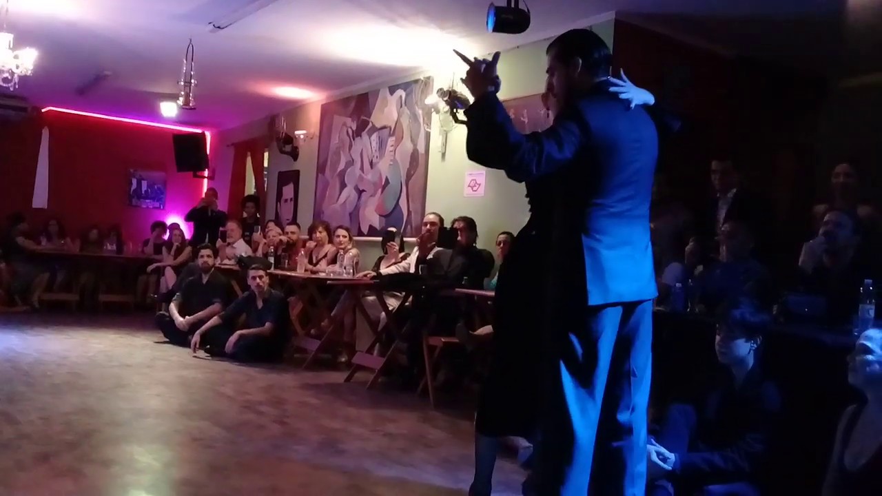 Facundo de la Cruz e Noelia Hurtado 2/4 - Mucho Tango