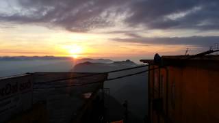 preview picture of video 'Sunrise on Sri Pada (Adam's Peak)'