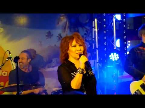 Virve Vicky Rosti - Menolippu