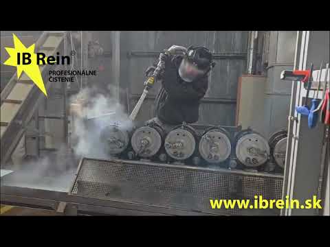 Cleaning of chemically contaminated tanks and reservoirs