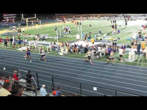 Men 4x400m Section 3