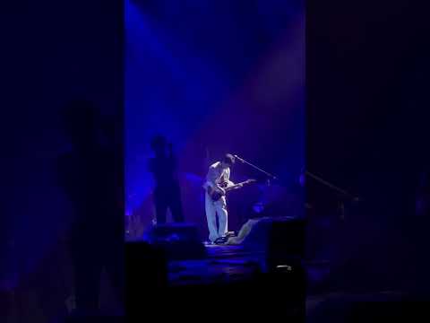 뜨거운 여름밤은 가고 남은 건 볼품없지만 intro 김도형 기타 221203 잔나비 전국투어 - 인천