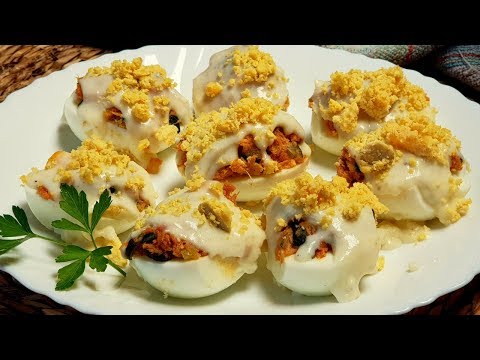 Huevos rellenos con bechamel y calabacin