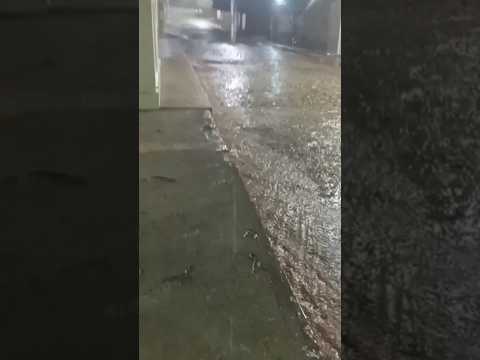 mais uma chuva abençoada graças a Deus terra nova Pernambuco data 23 de Abril