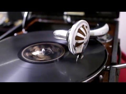 HMV 102 plays "Chloe" - Tracy-Brown's Orchestra v/Sam Coslow