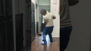 Cleaning like the queen’s coming over... but it’s just me leaving for vacation. 😅