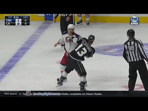Nick Foligno vs Kyle Clifford Nov 5, 2015