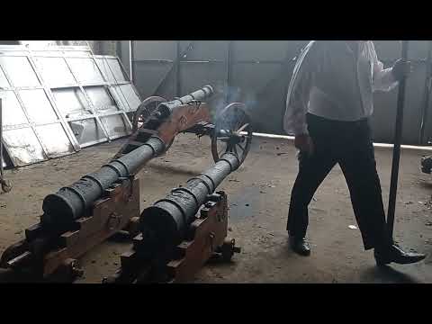 Tiros de canhão naval sec. XVII fábrica Ibéria Espadas Militares de SP