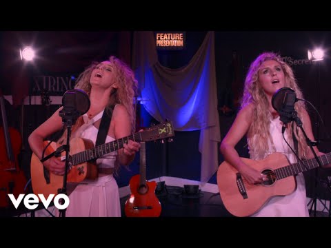 Las Marti - "Tus Ojos Mios" - Bonita La Vida Al Acústico (En Vivo)