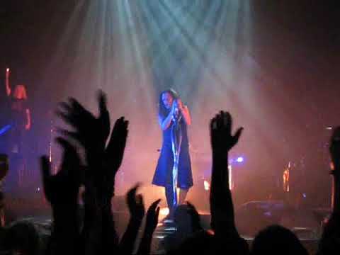 KoЯn - Kiss (Ostrava 19.2.2008)
