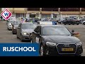 Rijschoolhouders demonstreren tegen coronamaatregelen - OMROEP WEST