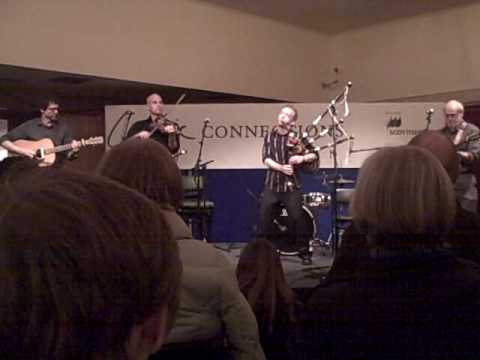 Molly's Revenge at 2009 Celtic Connections: 3s A Crowd