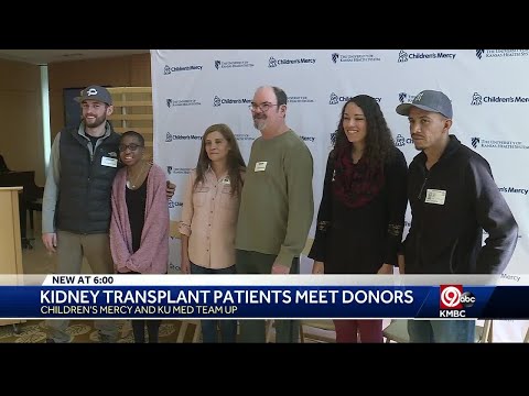 Kidney Donors and Recipients in Transplant Chain Meet at Children's Mercy