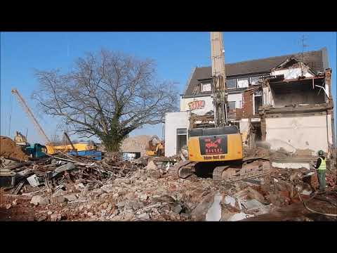 Bagger CAT 352 F Abriss  Paguag (Archiv)