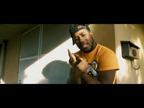 Solo Tyree - On The Move ft. TrapSuperStar G (Official Video) Prod By BlokkOnDa808s