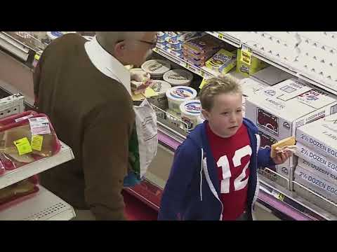 Bad Grandpa - Shoplifting Scene