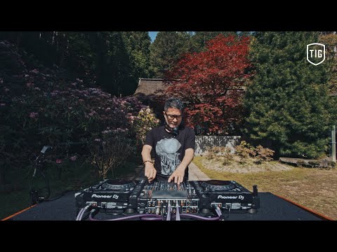 【Official】4K【ZEKKEI × Music】Tsuyoshi Suzuki | Koyasan Kongosanmaiin 【絶景×Music】 高野山金剛三昧院