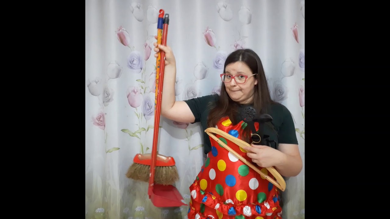 Watch Now Maneco Caneco Chapéu de Funil Maneco Caneco Chapéu de Funil