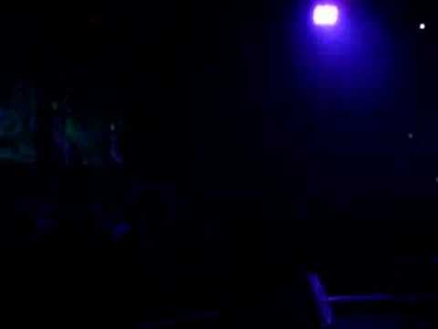 16 Bit Lolitas - Live @ Famous Melbourne 24/02/07 - part 1