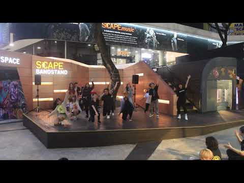 Kpop Dance Off Vol 116: EVERGLOW - Adios