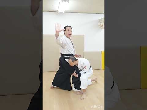 合気道【タックル対処法】タックルにはこの技！＆膝取り合気崩し「タックル切り」 #武道 #合気道  #格闘技