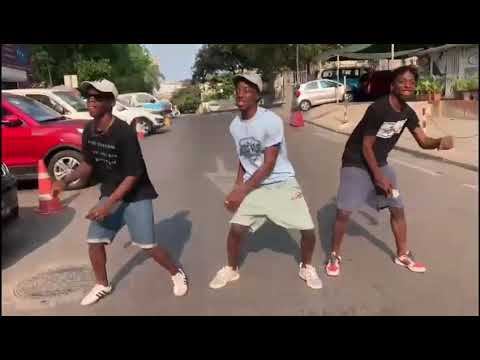 Ela baixou feat Kiriboyz (prévia) Intrusos