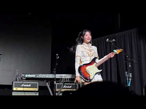 SODA - QWER Rockation 2025 Houston [251112]