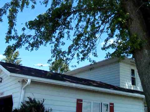 Cropdusting over my house 8/3/2011 north of Stanhope, IA (11 seconds)