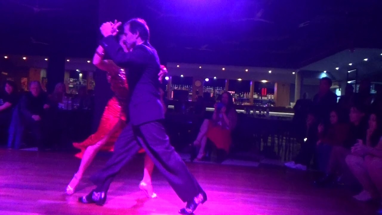 Tango ¨Buscándote¨ x Fresedo, bailan: Damian Esel y Noelia Soldera en Salón Marabu - Julio 2023