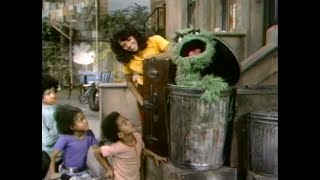 Classic Sesame Street - I Love Trash (1972 Version)