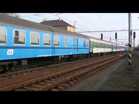163.096-1 a 163.025-0 a 371.002-7 | ... Sv 1307 - 3 lokomotivy a 11 vozů
