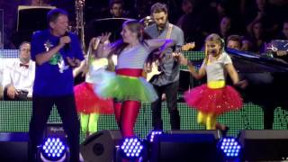 Peter Combe - Kangaroo Hop (Live at Carols by Candlelight, Adelaide 2015)
