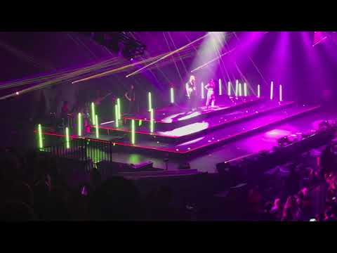 Maluma y Becky G - La Respuesta (En Vivo 2019 The Forum Inglewood, CA)