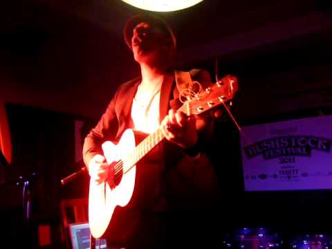 Foy Vance - Hold Me In Your Arms - at Bushstock The Goldhawk - 4th June 2011