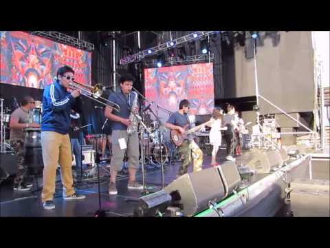 La mano fayuka - Como querai