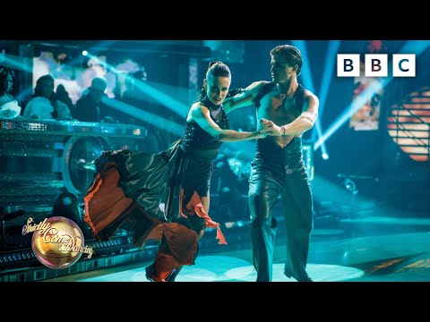 Amber Davies & Nikita Kuzmin Paso Doble to Dream On by Aerosmith ✨ BBC Strictly 2025
