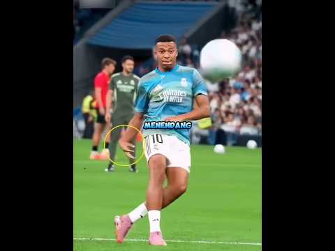 Kenapa Mbappé Selalu Membentuk Angka 4 Saat Menendang? 🤯