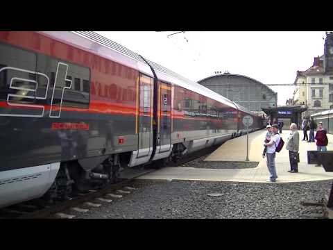 Odjezd vlaku RJ jako vlak EC 30003 ze stanice Praha hl.n.