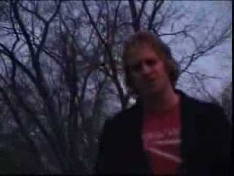 Walk in Like De Niro - On Tracy Lane music video (retro rock, 2006)