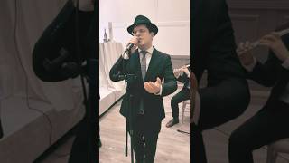 All we Ask for Under the Chupah ✨💍 (הזמר והיוצר שמחה יעקבי) - התמונה מוצגת ישירות מתוך אתר האינטרנט יוטיוב. זכויות היוצרים בתמונה שייכות ליוצרה. קישור קרדיט למקור התוכן נמצא בתוך דף הסרטון