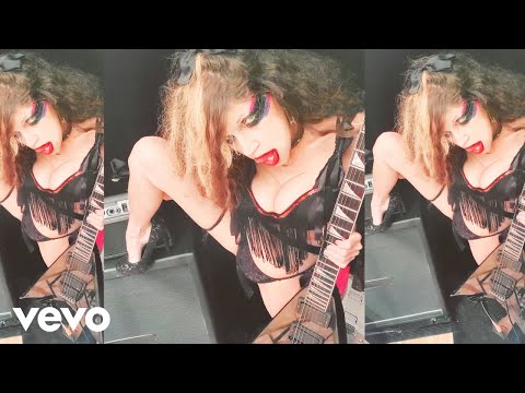 The Great Kat - Shredderrific ShredDiva Shreds (Official Video)