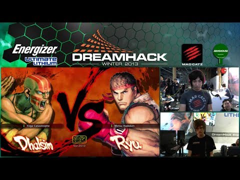 MCZ.Daigo Umehara (Ryu) vs DRz.Yagami (Dhalsim) - DHW13 RO32