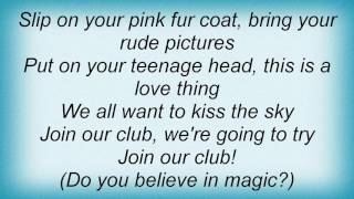 Saint Etienne - Join Our Club Lyrics