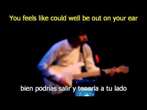 Arctic Monkeys - Despair in the departure lounge 'Subtitulado español ingles'