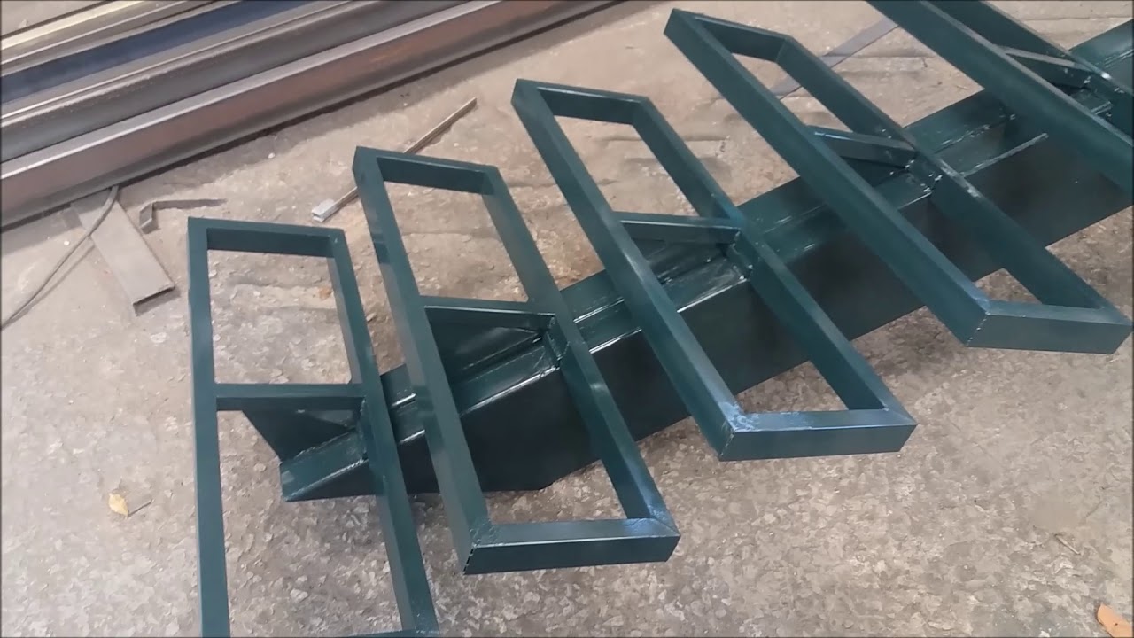 Watch Now Escada em perfil duplo com degraus em metalon Escada em perfil duplo com degraus em metalon