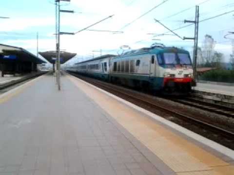 IC541 in partenza da Jesi (AN), E402a