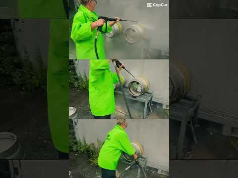 Cask Washing #explore #beer #brewery #bts #brewerylife #washing #clean